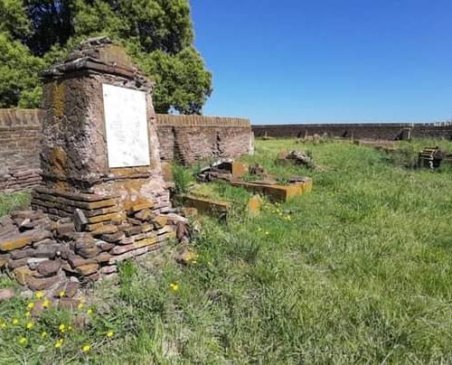 Cementerio Judío Colonia Mauricio, Algarrobo